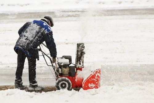 https://www.ccbh.net/wp-content/uploads/2017/12/bigstock-snowblower-500x333.jpg