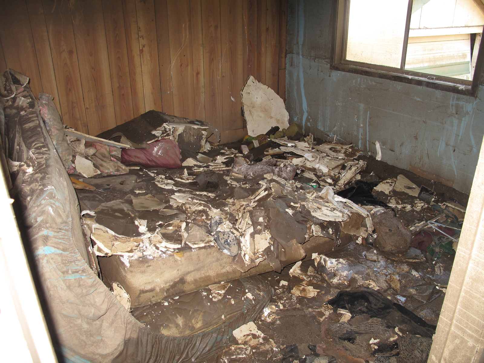 bigstock-Flood-Damaged-Bedroom